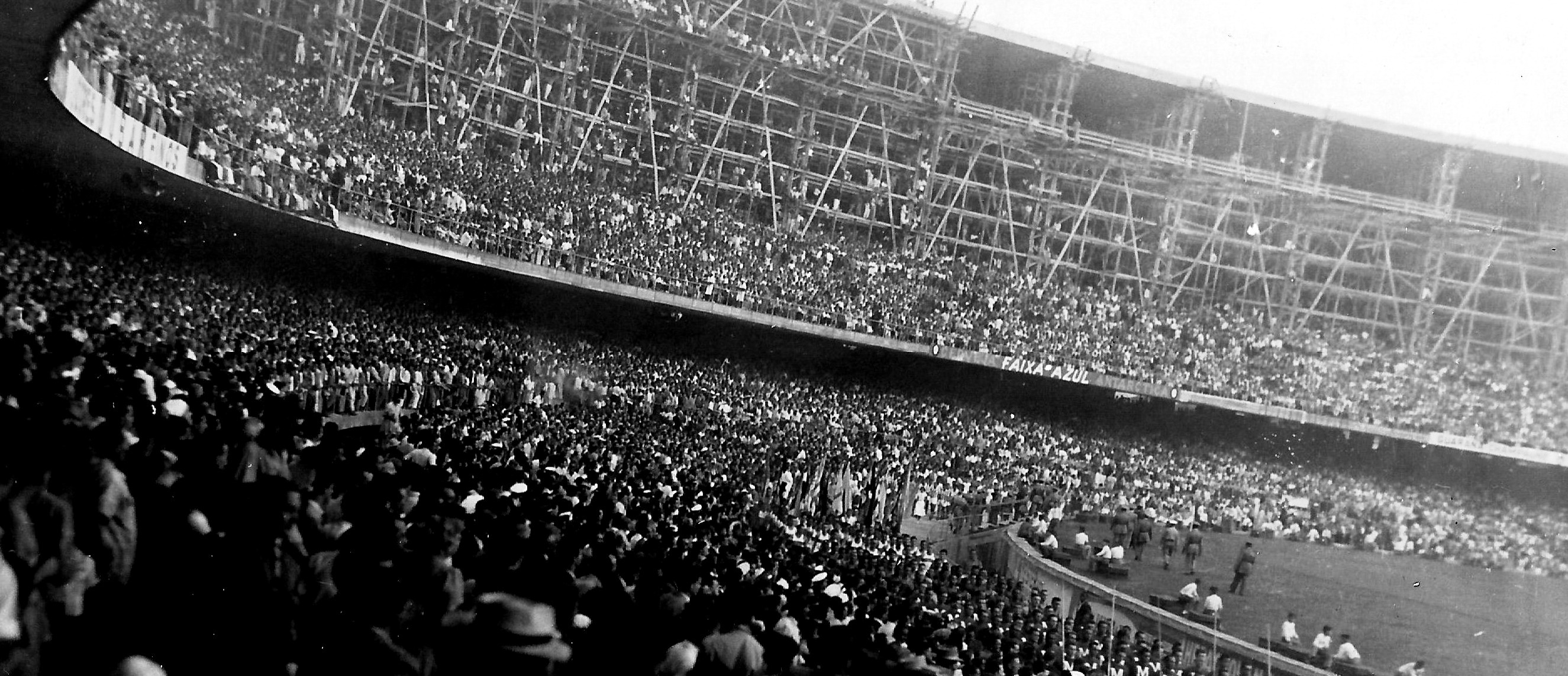 Em 1950, Maracanã foi inaugurado inacabado e repleto de andaimes